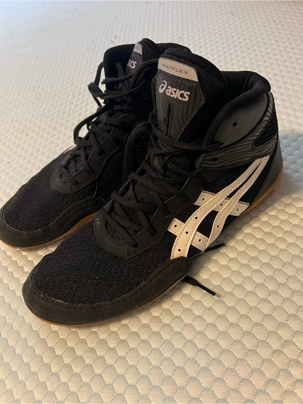 Asics Black White Men's High-Top Wrestling Shoes